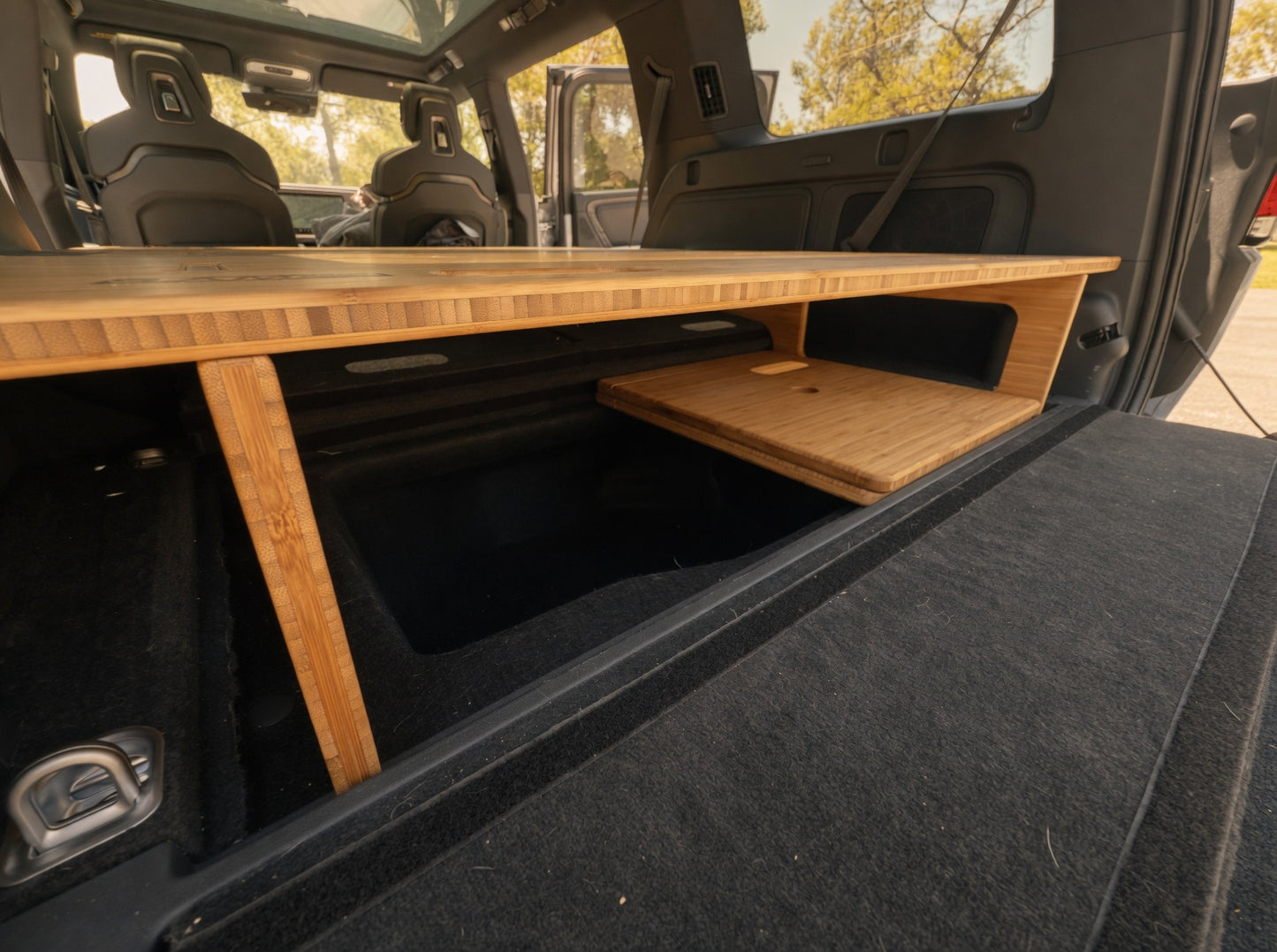 BamBed - (Rivian R1S)