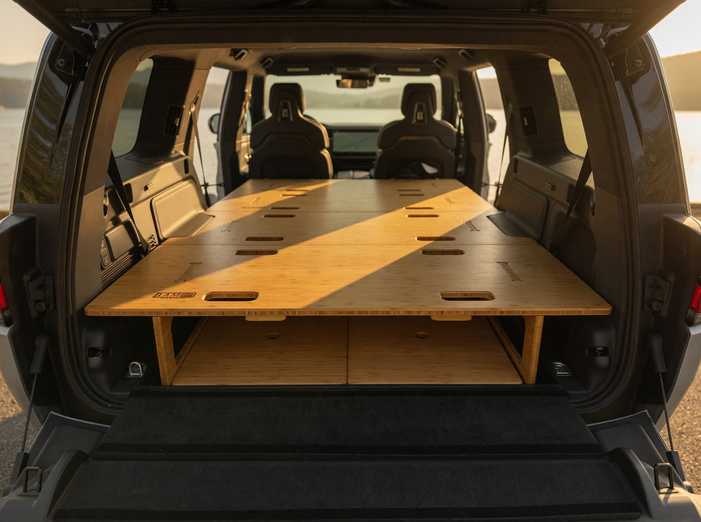BamBed - (Rivian R1S)